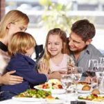 Aller au restaurant avec un enfant et passer un bon moment !