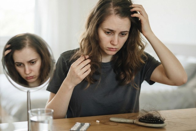 Anémie et chute de cheveux : comprendre le lien et les solutions efficaces