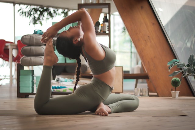 Yoga et perte de poids : séparer faits avérés et idées reçues